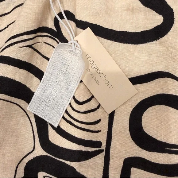 NWT Magaschoni Abstract Cream and Black Crop Top 100% linen SMALL - Picture 8 of 9